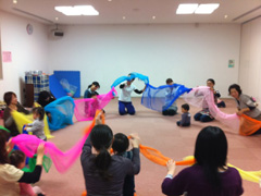 親子のベビーフィットネス